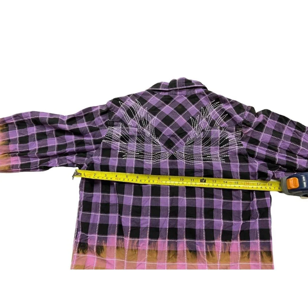 Rock 47 by Wrangler Women Purple Pink Plaid Size M Bleach Dyed Button Down Shirt - Picture 4 of 5